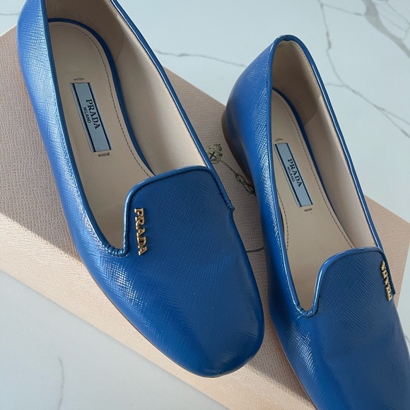 Prada loafers Calzature Donna, size 34 EU,exelent condition, worn few times. - Picture 3 of 6